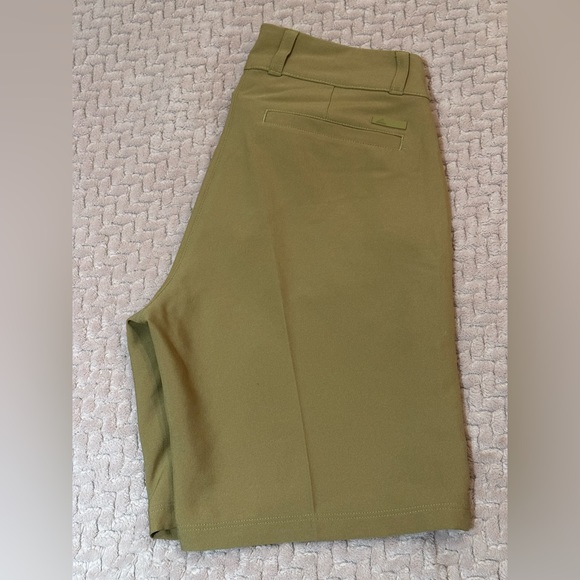 Adidas 7” Khaki Golf Shorts - Picture 2 of 3